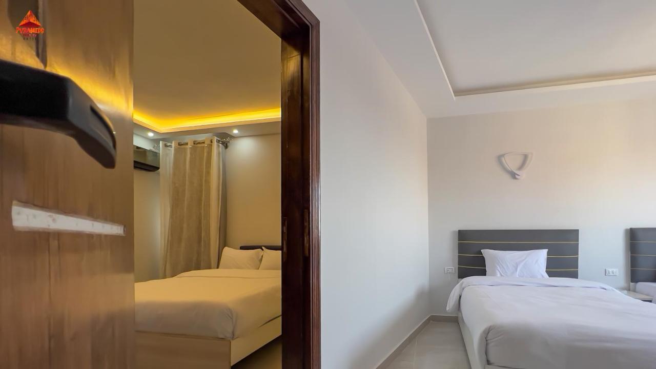Pyramids Tower View Inn Nazlet el Simman ภายนอก รูปภาพ