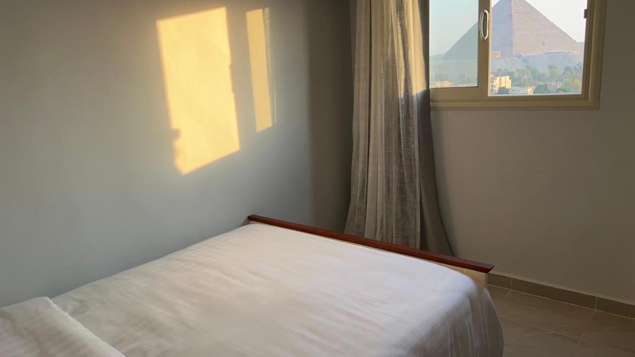 Pyramids Tower View Inn Nazlet el Simman ภายนอก รูปภาพ