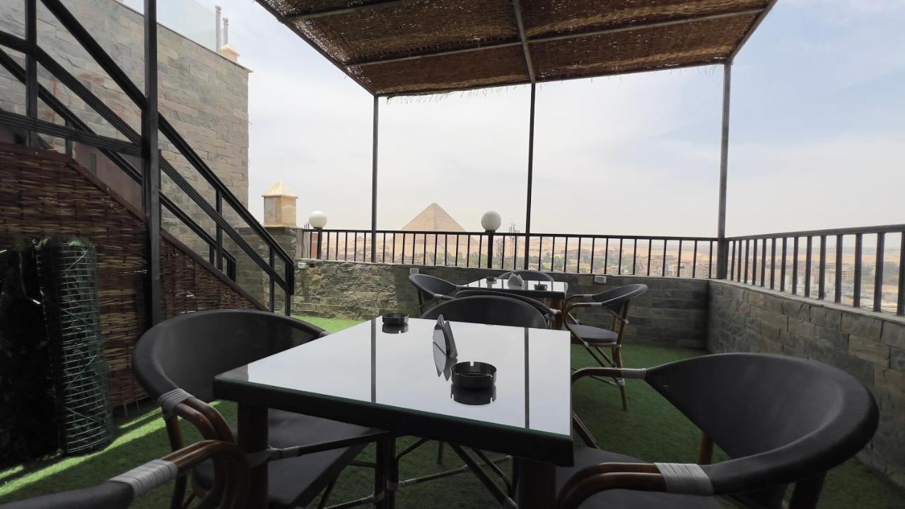 Pyramids Tower View Inn Nazlet el Simman ภายนอก รูปภาพ
