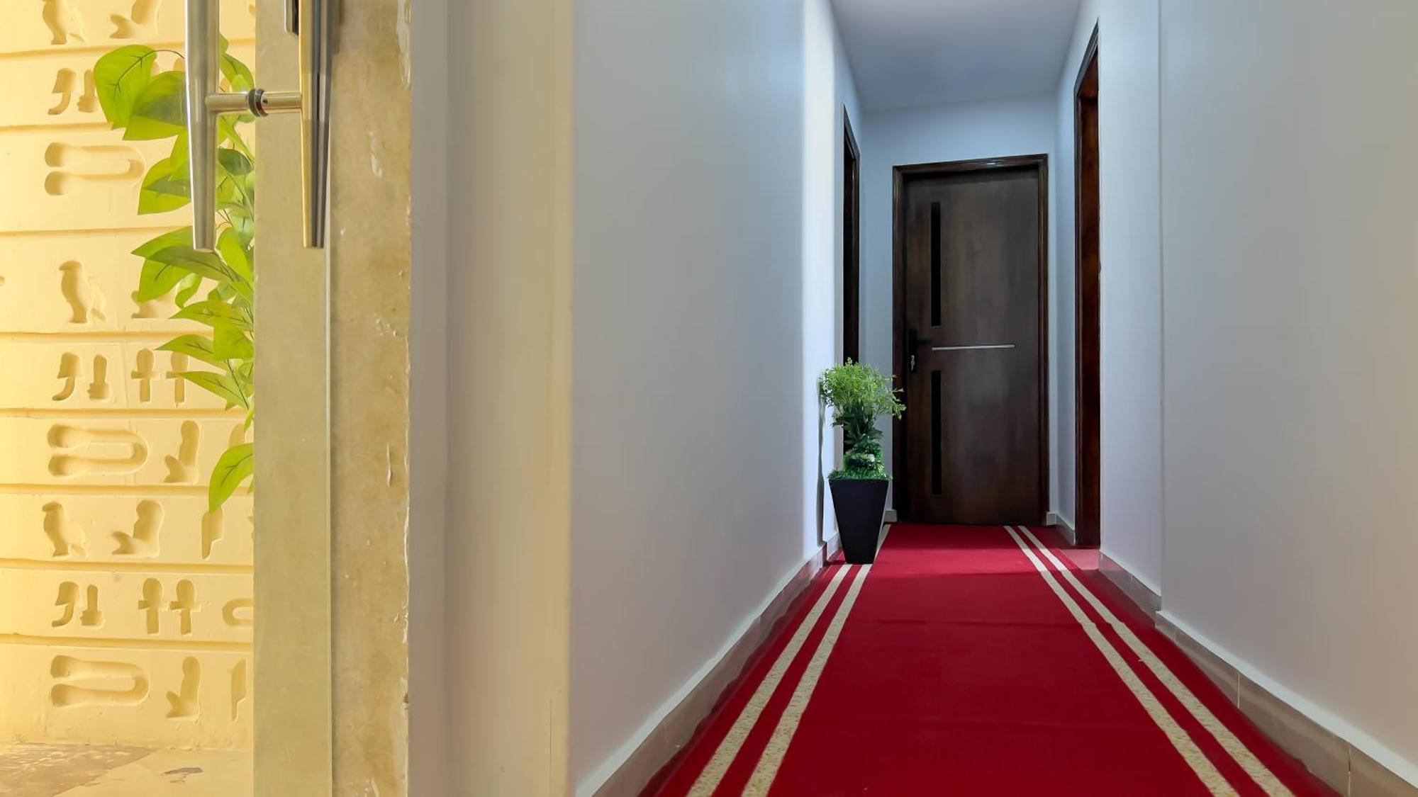 Pyramids Tower View Inn Nazlet el Simman ภายนอก รูปภาพ